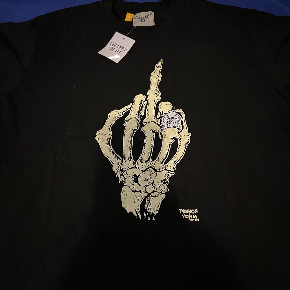 Gallery Dept Shirt (Skull finger)